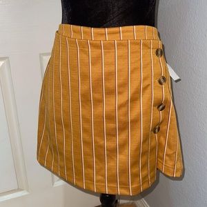 Striped button  skort